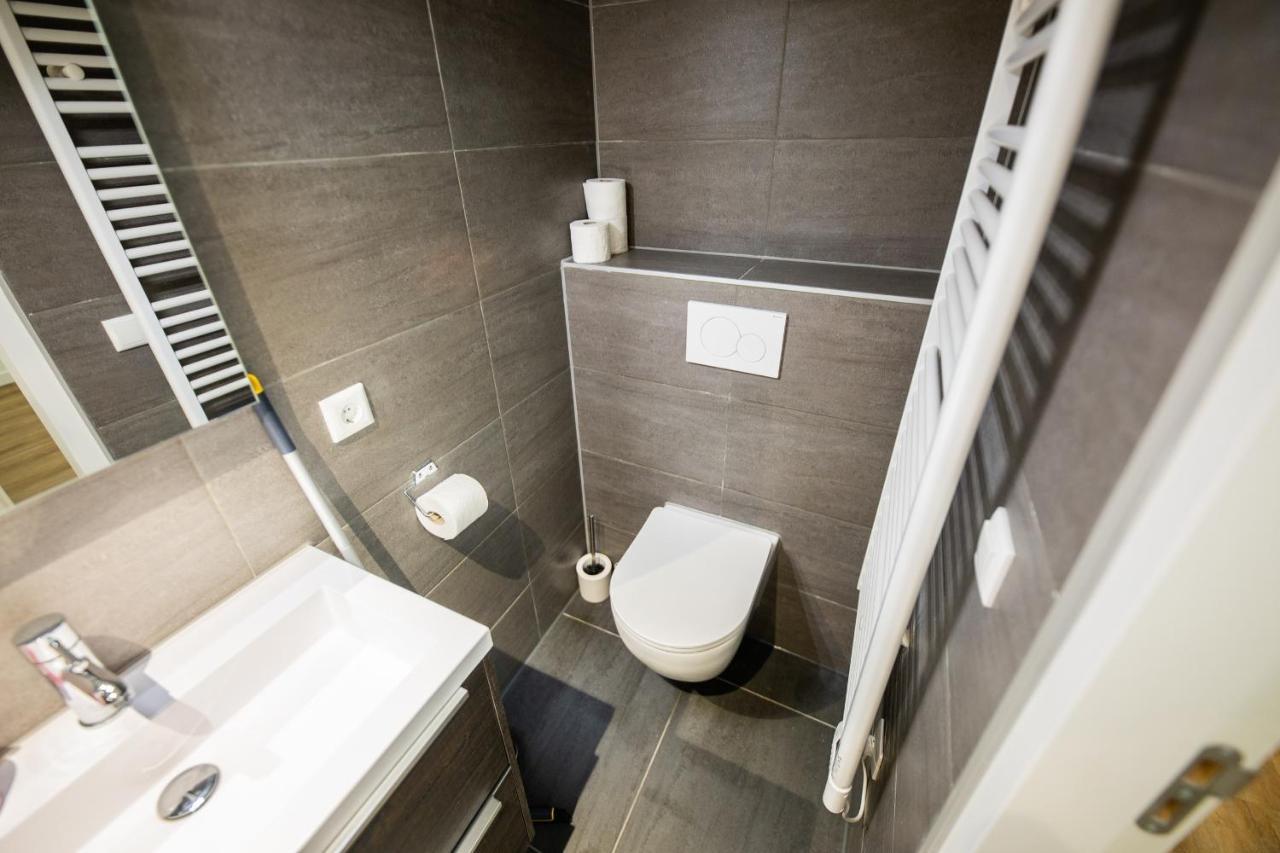 Great 95M2 Two-Bedroom Apartment - We39 Tiel Bagian luar foto